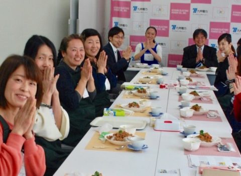 アビスパ福岡主催 九州電力共催 やずや協力 山瀬理恵子のアス飯講座第1回目(平成18年2月24日)無事終了! アビスパ福岡主催 九州電力共催 やずや協力 山瀬理恵子のアス飯講座第1回目(平成18年2月24日)無事終了!